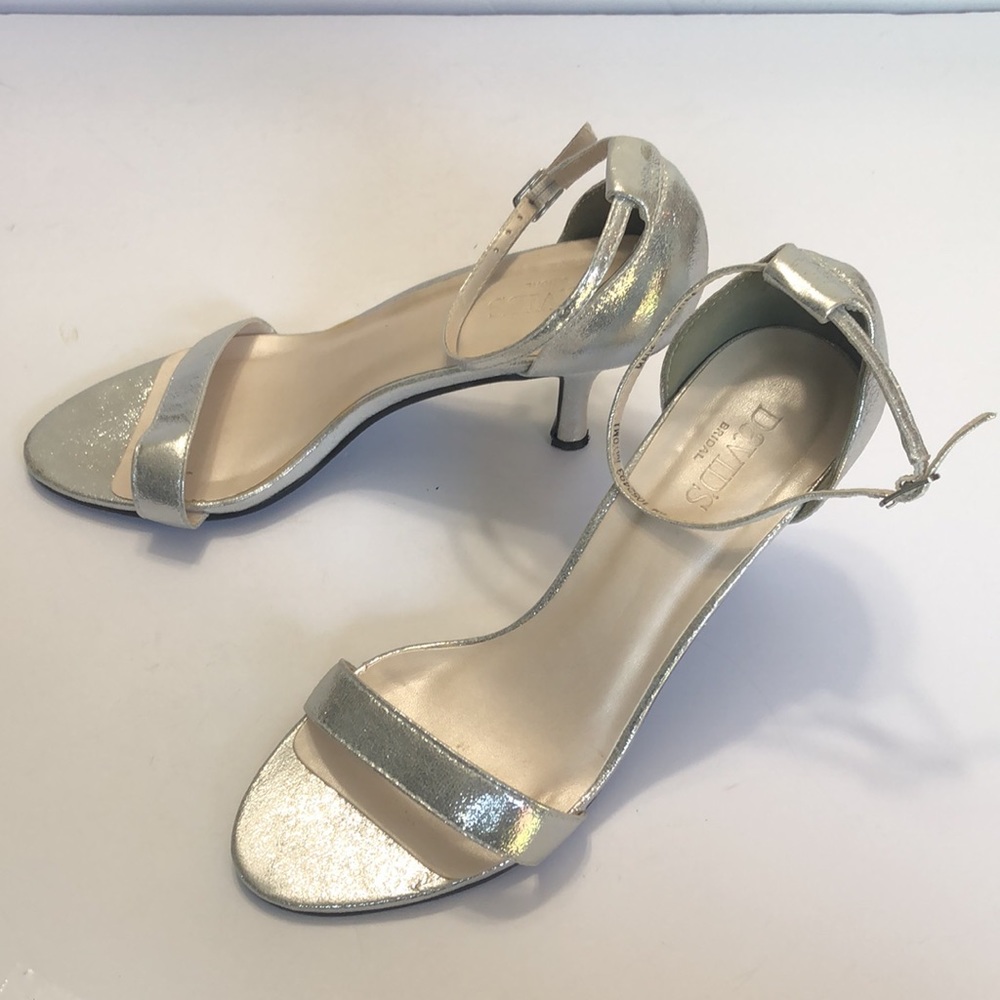 David’s Bridal Nayomi Silver Ankle Strap Open Toe Formal Heels size 9M